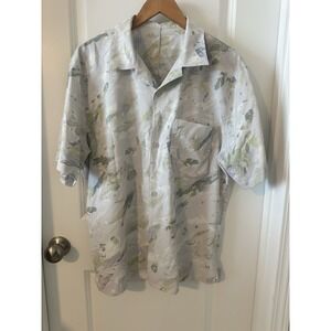 Lululemon Men's Lightweight Button Up Pocket Shirt XL